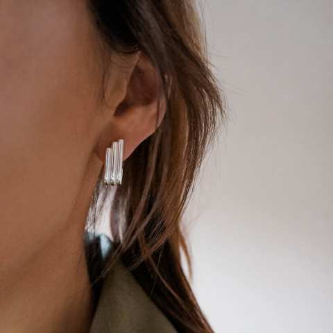 U-Shaped stud earrings