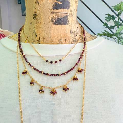 Riflessi di Granato Garnet Arc Necklace
