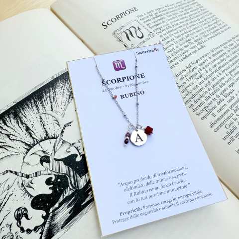 Cosmic Embrace Collana Scorpione