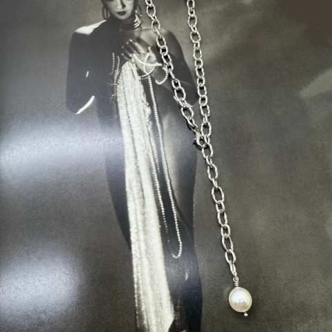 Mercure long necklace