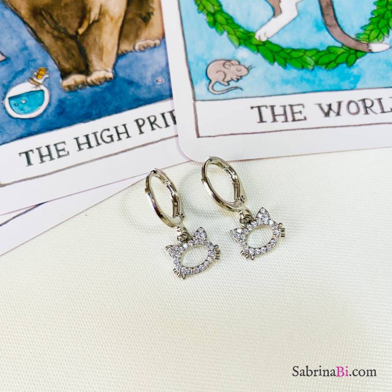 Zirconia Cat's head silver huggies