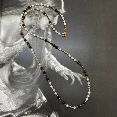 Collana Artemide - Luna Nera