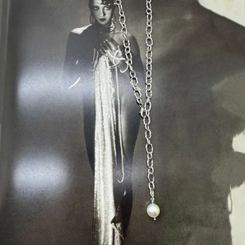 Mercure long necklace