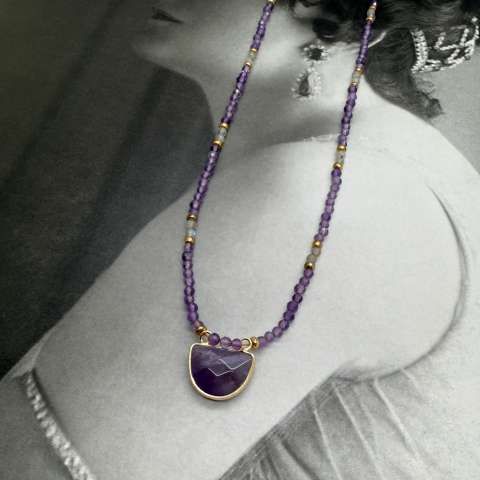Drop of Night – Amethyst and Gold Accent Necklace
